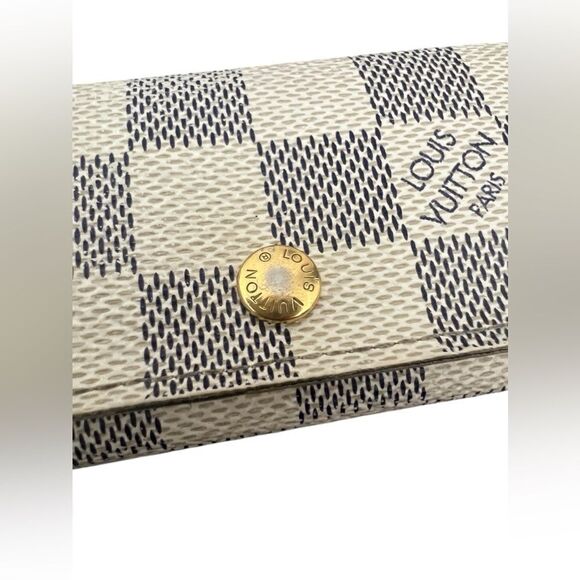 LOUIS VUITTON Damier Azur Key Case - Picture 2 of 13